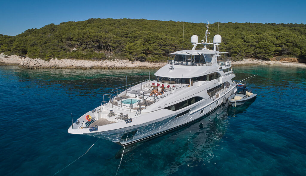 M/Y Happy Me Yacht for Charter