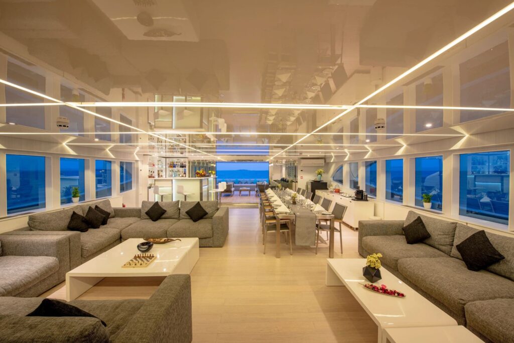 searex yacht charter