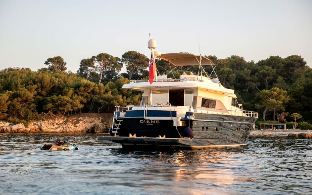 Astondoa Yacht Rental